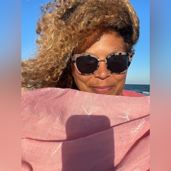 Meet your Posher, A Late Bloomer - Picture 7 of 15